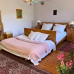 Casa Ivan Vila *